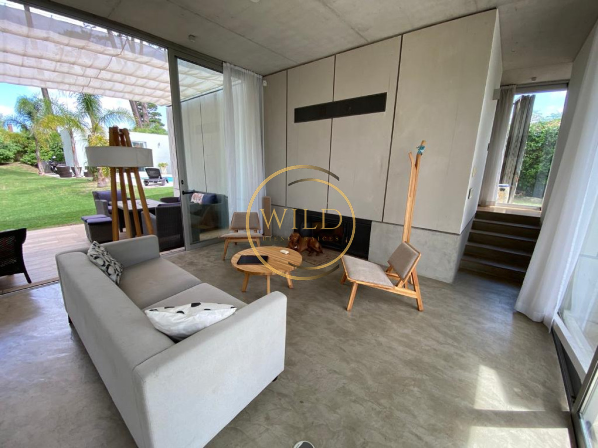 Casa ID.1433 - Casa Minimalista en Pinares Punta del Este con piscina