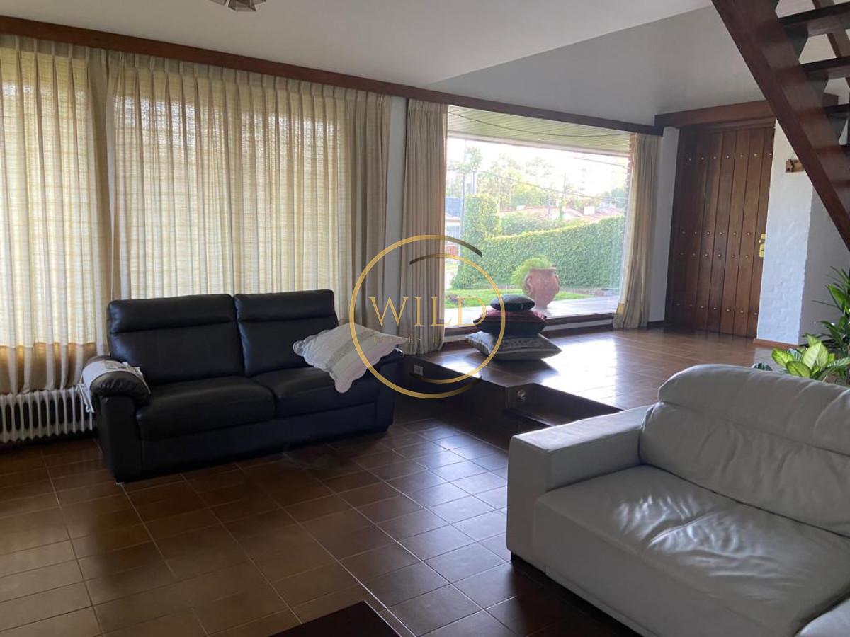 Casa ID.1495 - Venta Preciosa casa en paradas a metros del mar 3 dormitorios