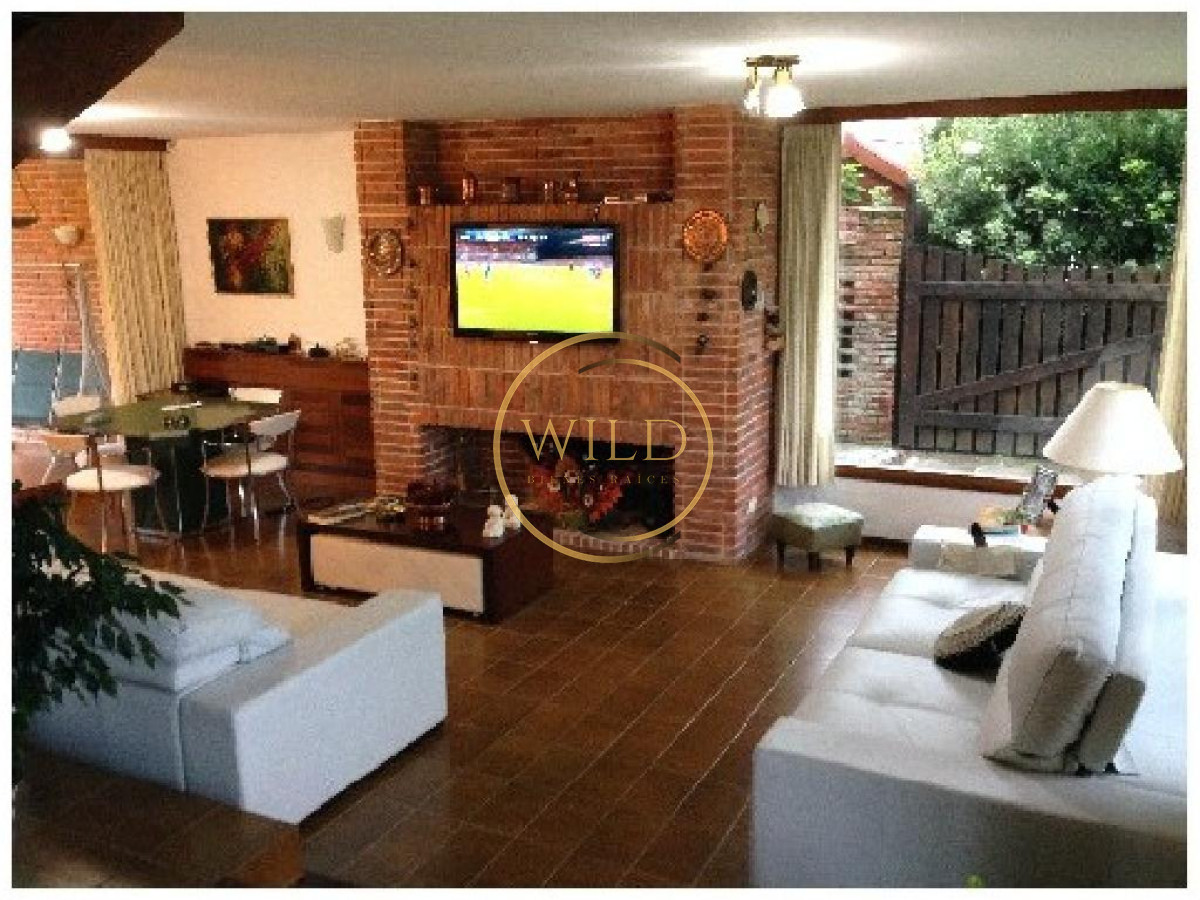 Casa ID.1495 - Venta Preciosa casa en paradas a metros del mar 3 dormitorios