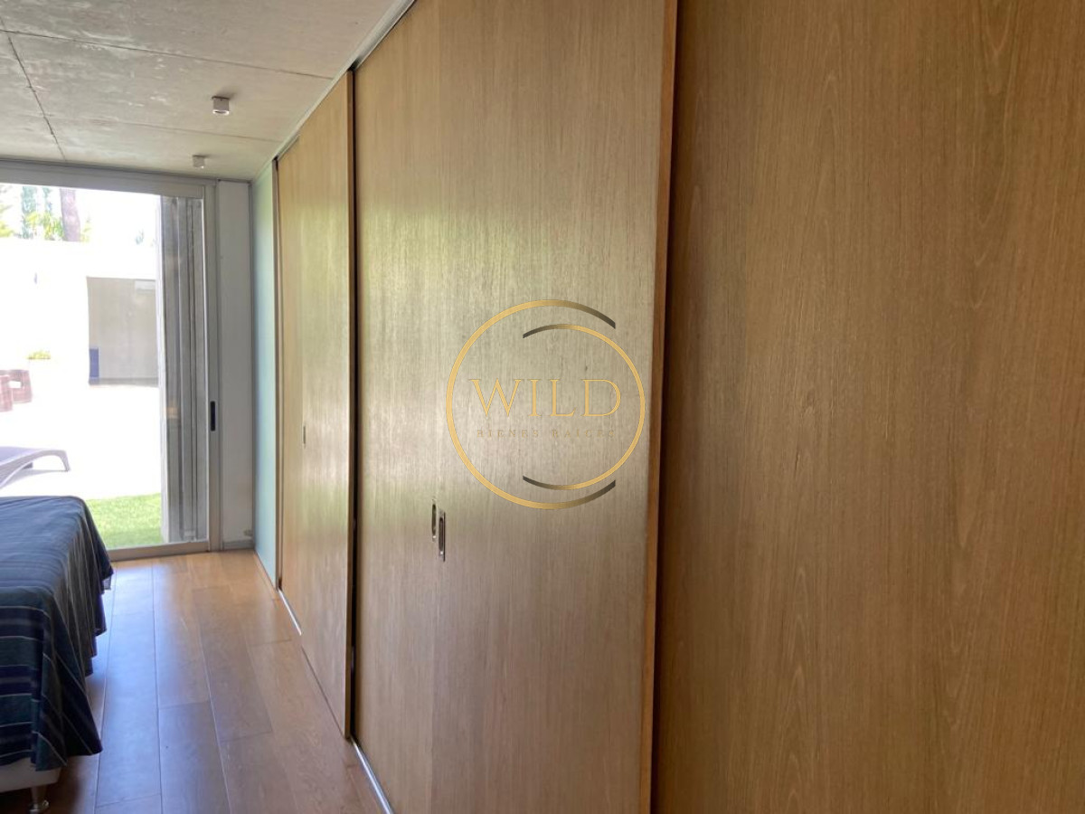 Casa ID.1433 - Casa Minimalista en Pinares Punta del Este con piscina
