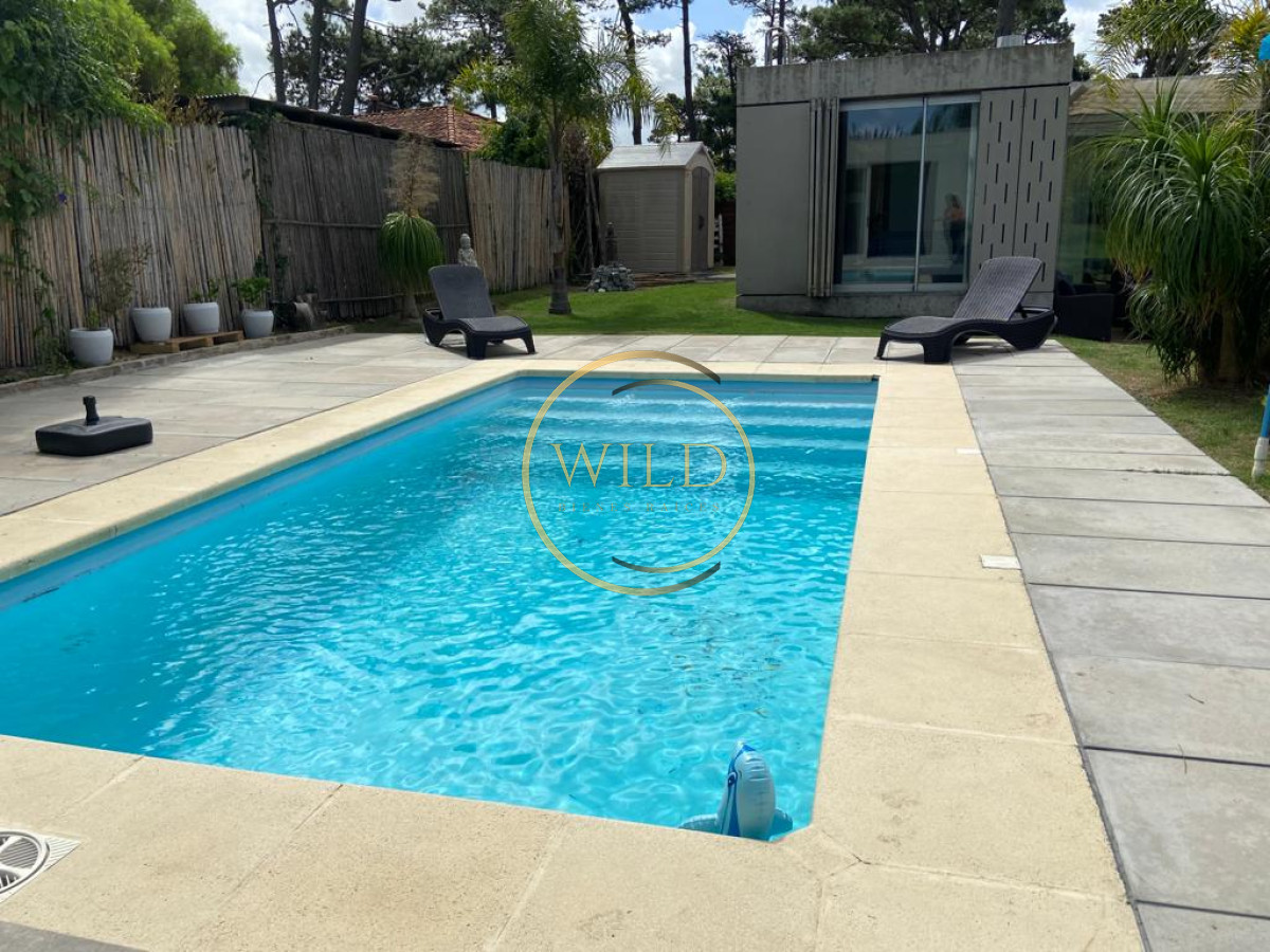 Casa ID.1433 - Casa Minimalista en Pinares Punta del Este con piscina