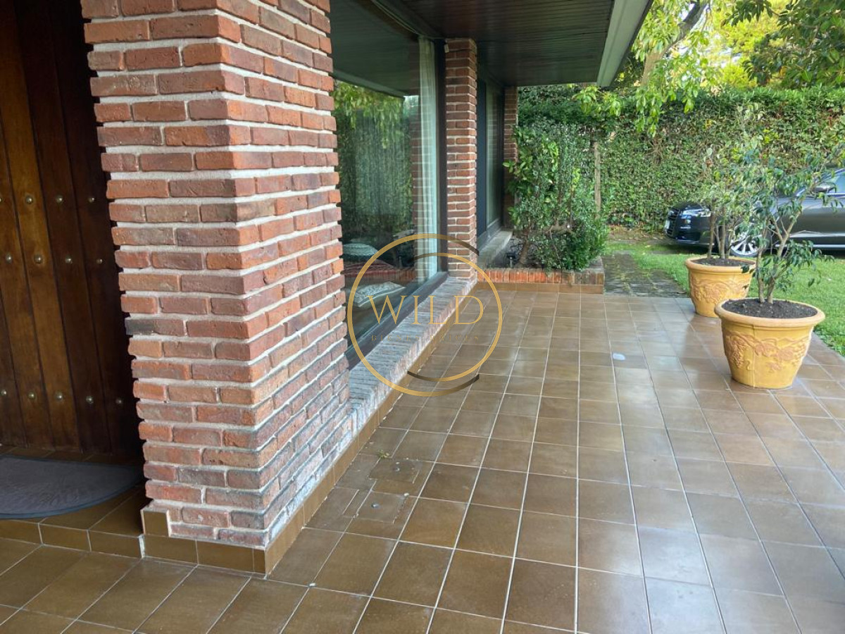 Casa ID.1495 - Venta Preciosa casa en paradas a metros del mar 3 dormitorios