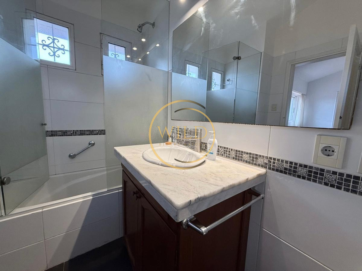 Casa ID.5797 - Venta en Carrasco Montevideo importante residencia