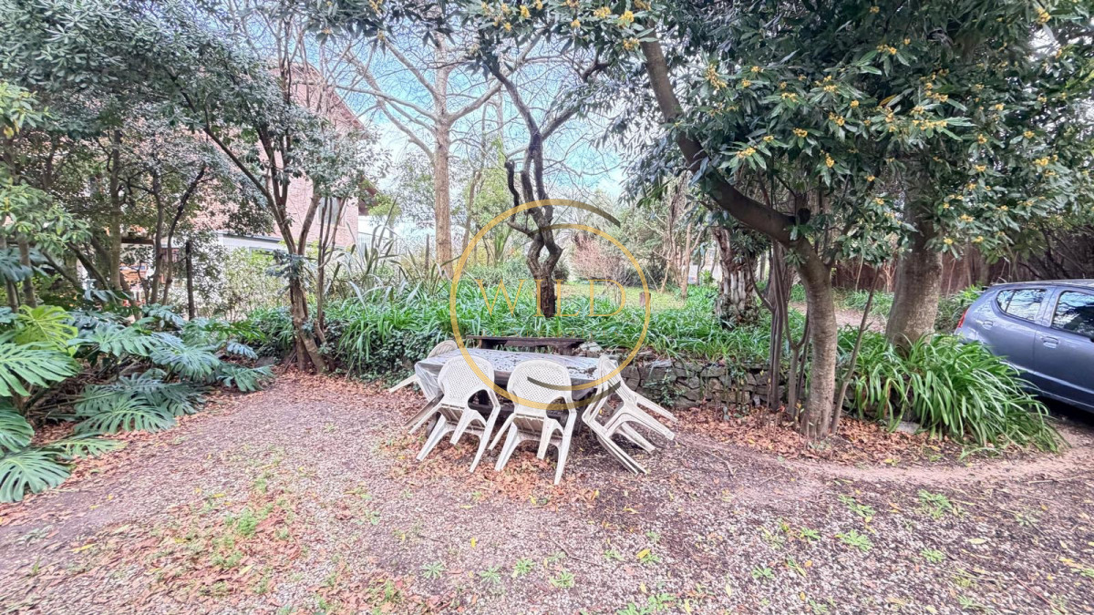 Casa ID.5779 - Casa en venta Pinares 600m2 a reciclar