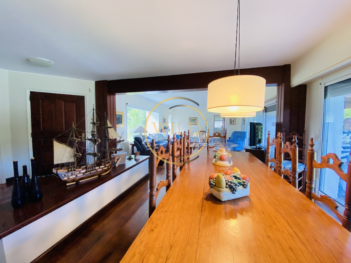 Casa ID.1994 - Impecable Residencia en la mansa a pasos del mar
