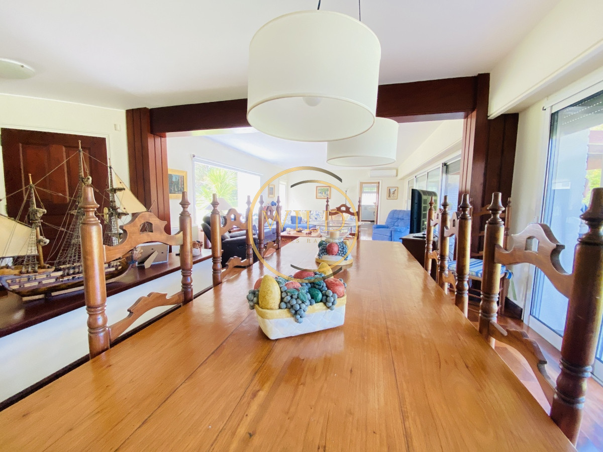 Casa ID.1994 - Impecable Residencia en la mansa a pasos del mar