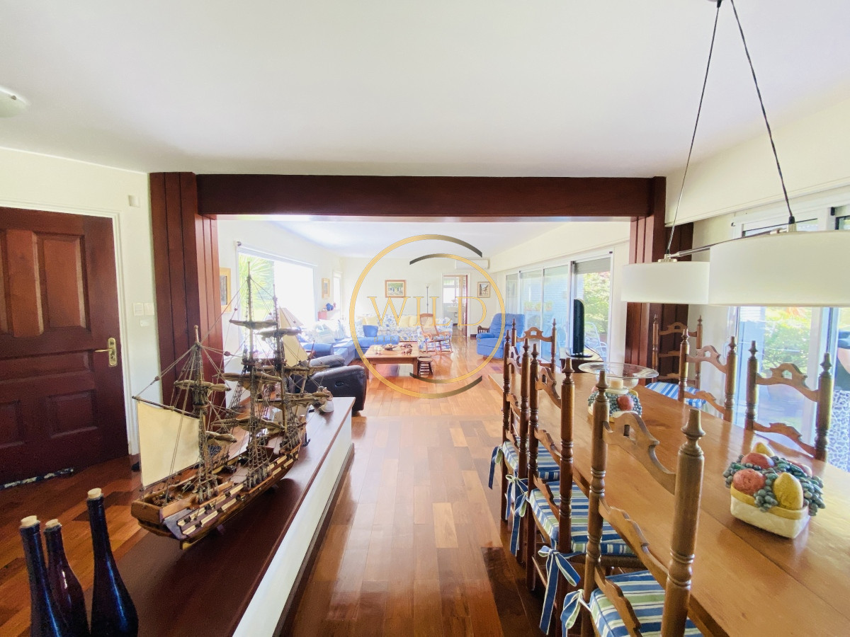 Casa ID.1994 - Impecable Residencia en la mansa a pasos del mar