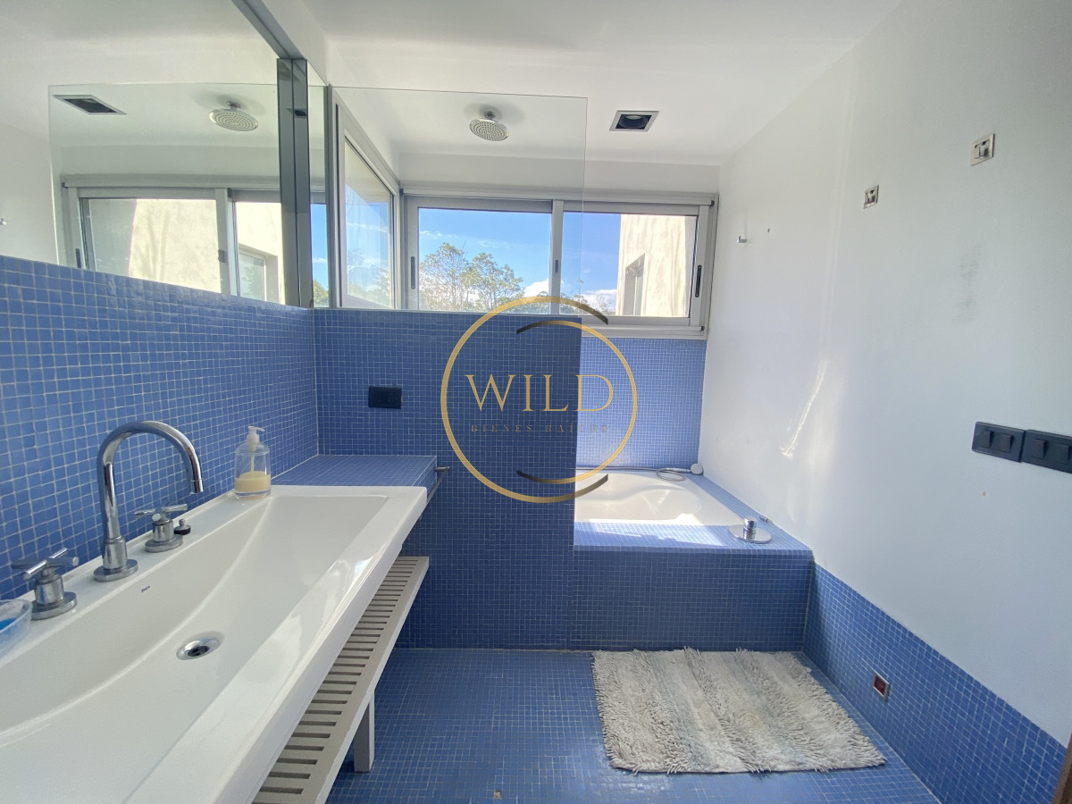 Casa ID.2132 - Espectacular en playa Solanas primera línea 