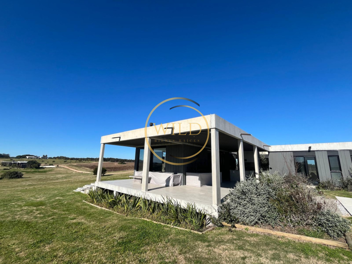 Casa ID.5586 - VENTA oportunidad casa en  barrio cerrado a minutos de José Ignacio