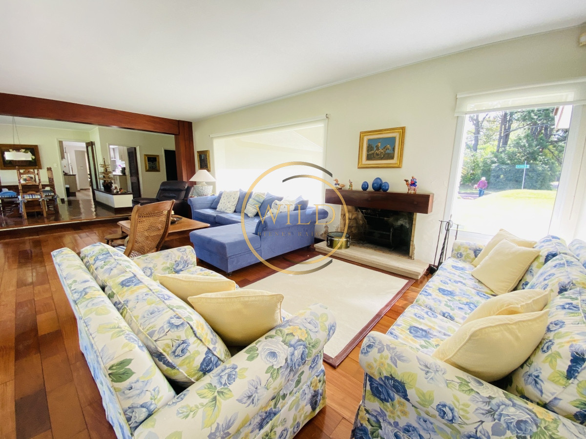 Casa ID.1994 - Impecable Residencia en la mansa a pasos del mar