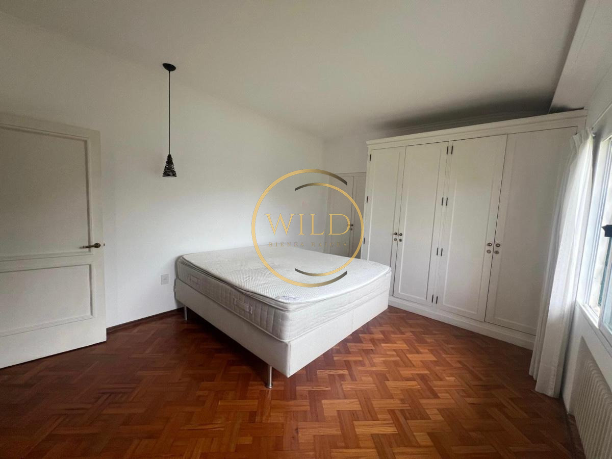 Casa ID.5797 - Venta en Carrasco Montevideo importante residencia