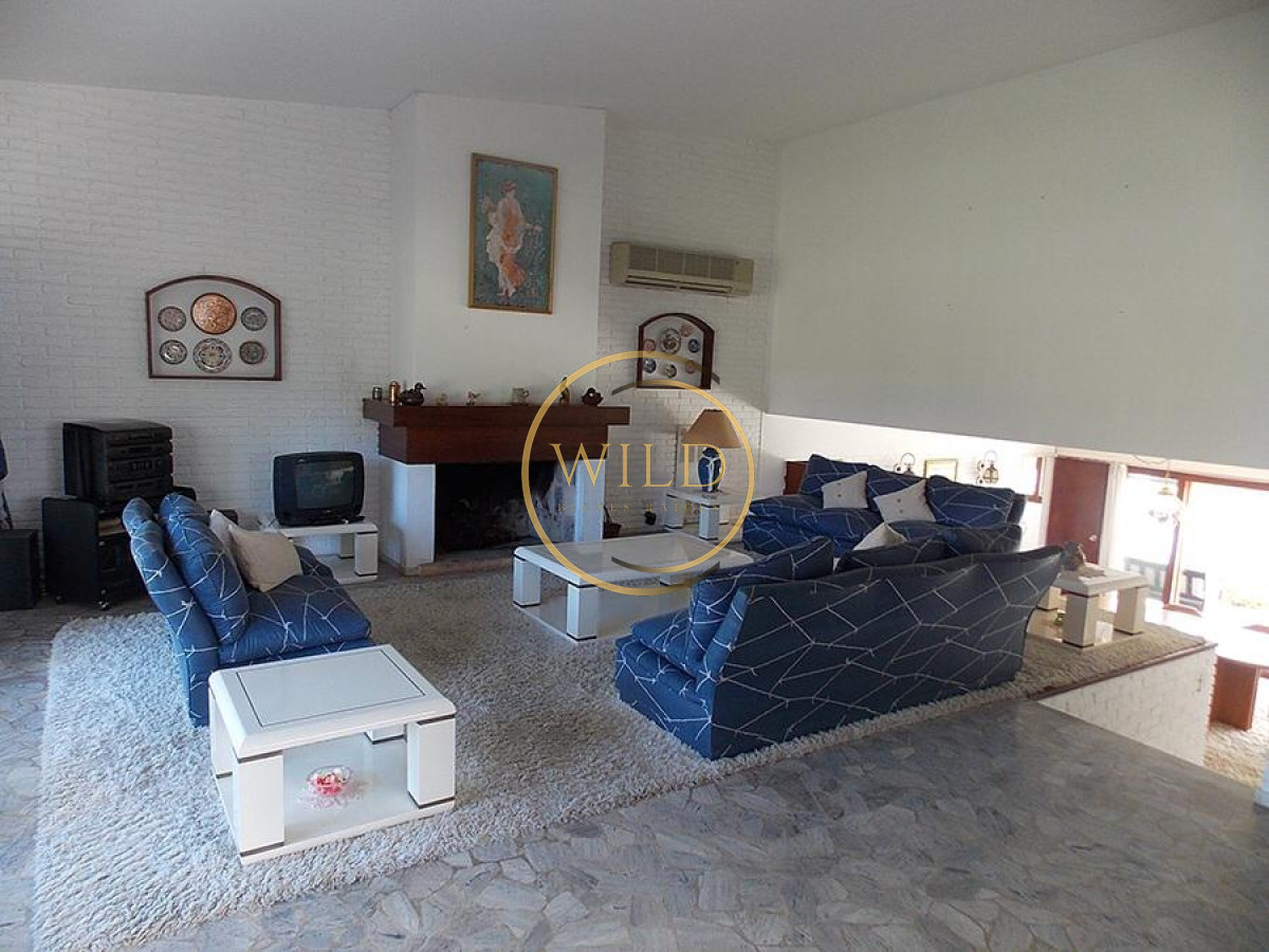 Casa ID.1927 - Cantegril a metros del mar con piscina climatizada