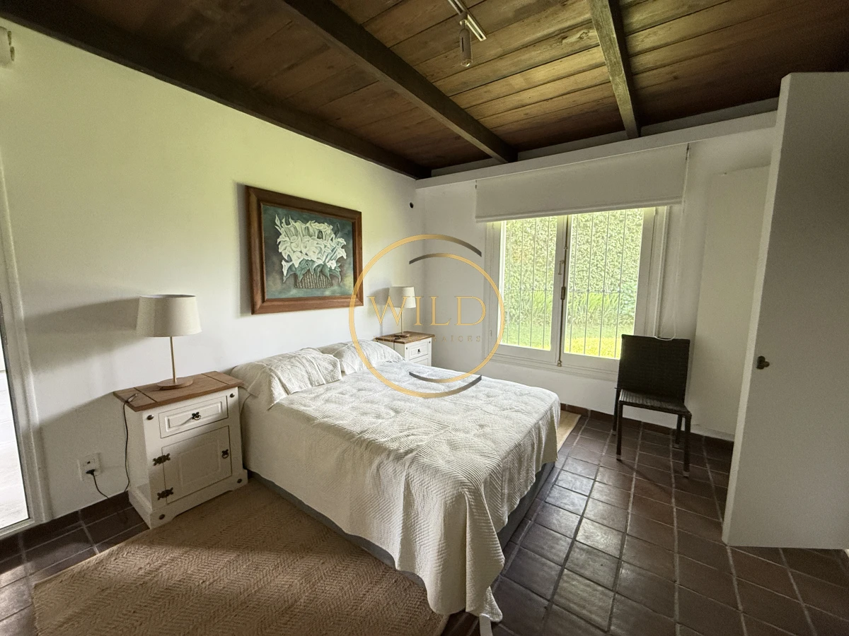 Casa ID.2196 - Venta Casa en mansa 3 dormitorios a pasos de la playa