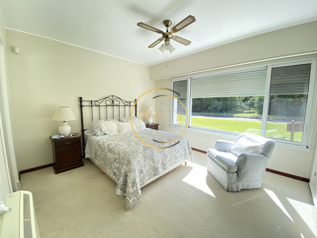 Casa ID.1994 - Impecable Residencia en la mansa a pasos del mar