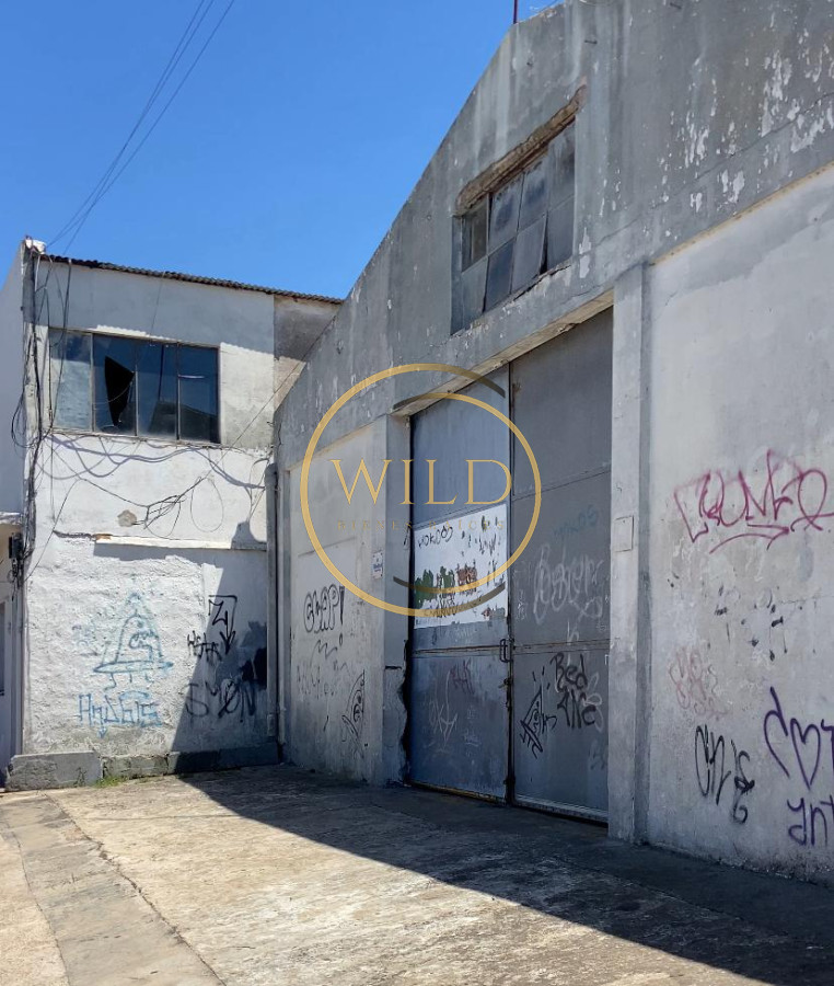 Galpón ID.1938 - Galpón terreno apto para edificar