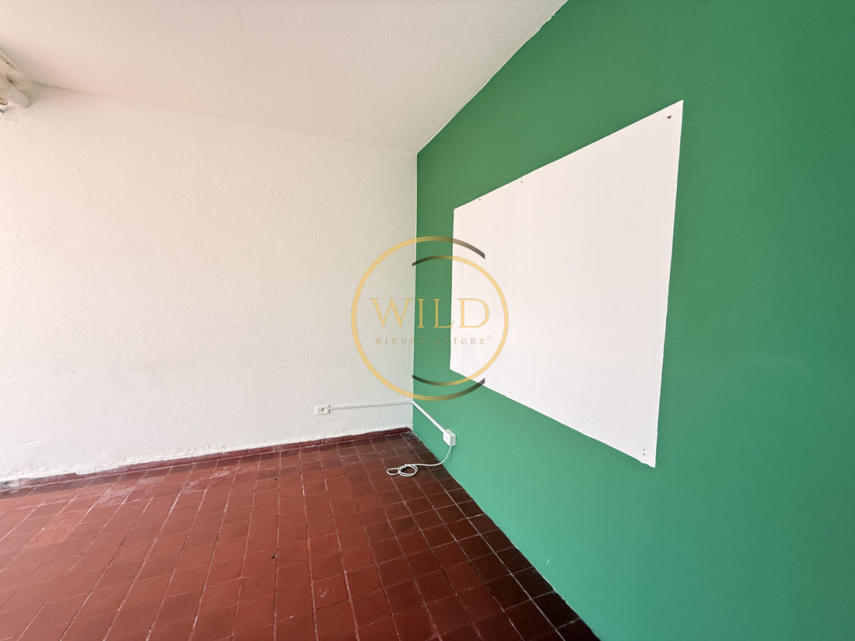 Local Comercial ID.5715 - Alquiler Local en Maldonado centro 110 mts