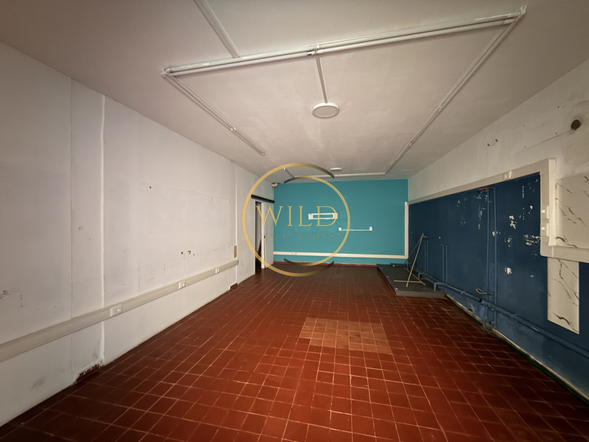 Local Comercial ID.5715 - Alquiler Local en Maldonado centro 110 mts