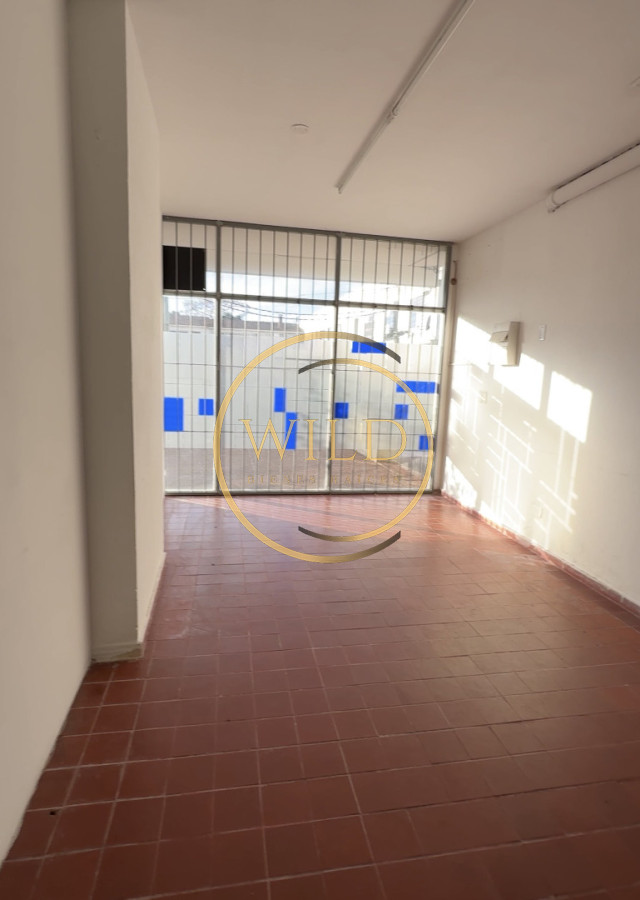 Local Comercial ID.5715 - Alquiler Local en Maldonado centro 110 mts