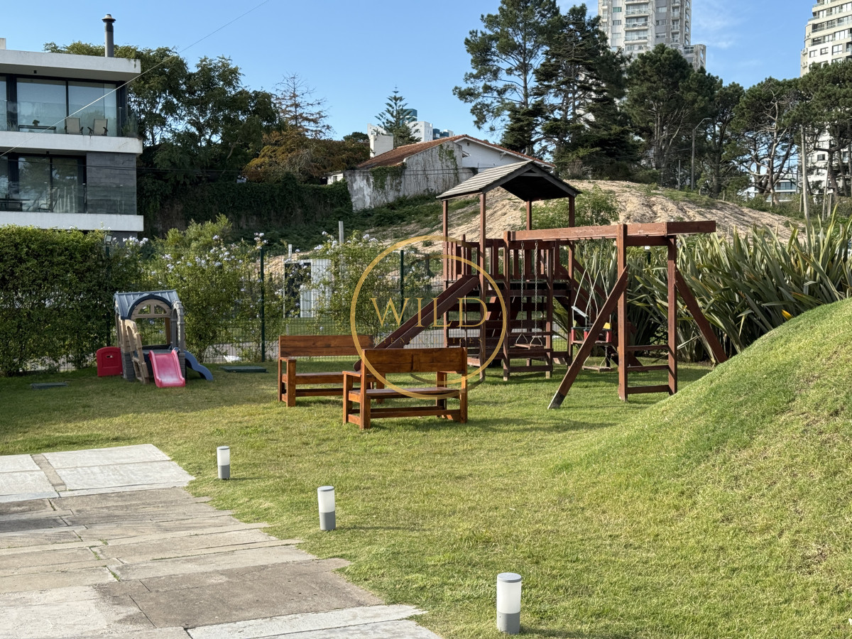 Apartamento ID.2338 - Hermoso apartamento en venta de 2 dormitorios 2 baños en Playa Mansa