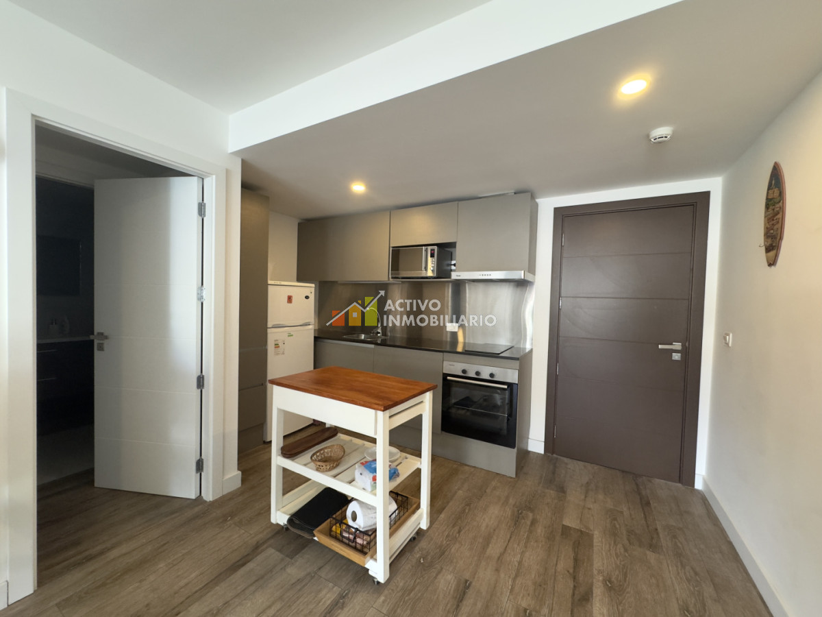 Apartamento ID.492 - Venta Apartamento 1 Dormitorio, Balcón y Garage - Punta Del Este