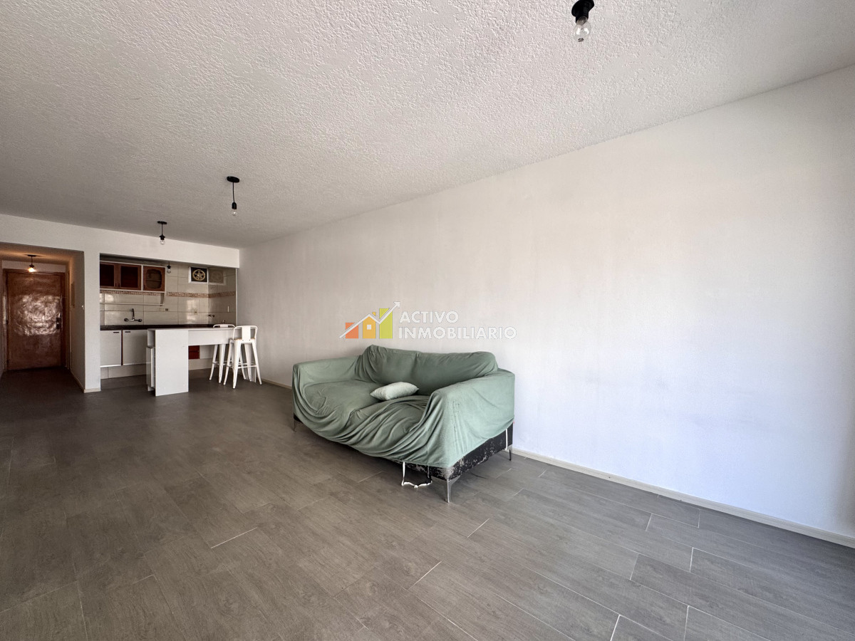 Apartamento ID.444 - Alquiler Monoambiente con Balcón - Punta Carretas 