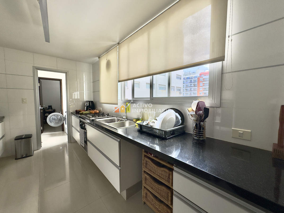 Apartamento ID.307 - Venta apartamento 3 dormitorios mas servicio mas garaje 