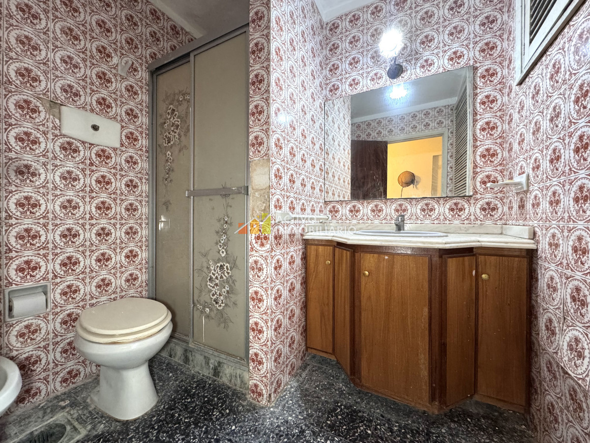 Apartamento ID.366 - Venta apartamento 3 dormitorios + patio + garaje - Pocitos