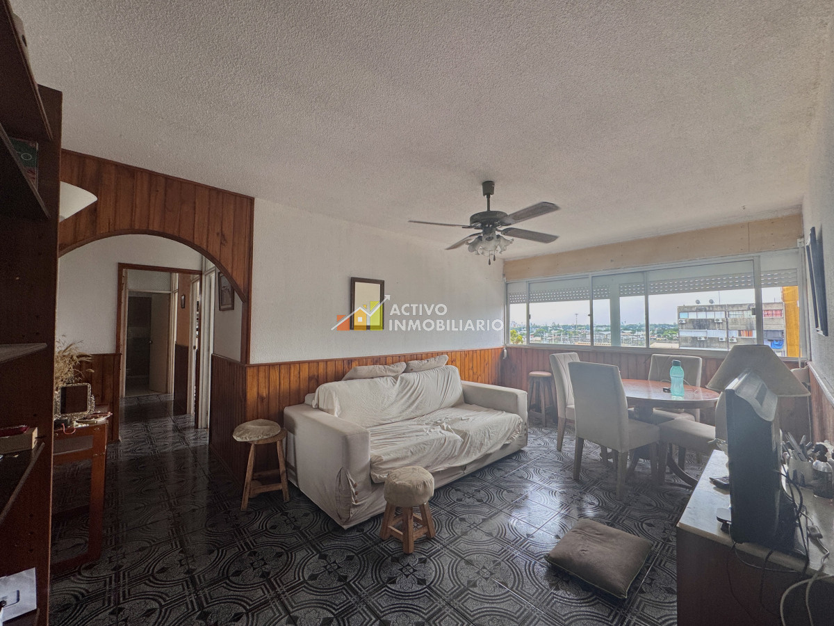 Apartamento ID.369 - Venta 3 dormitorios 1 baño + estacionamiento