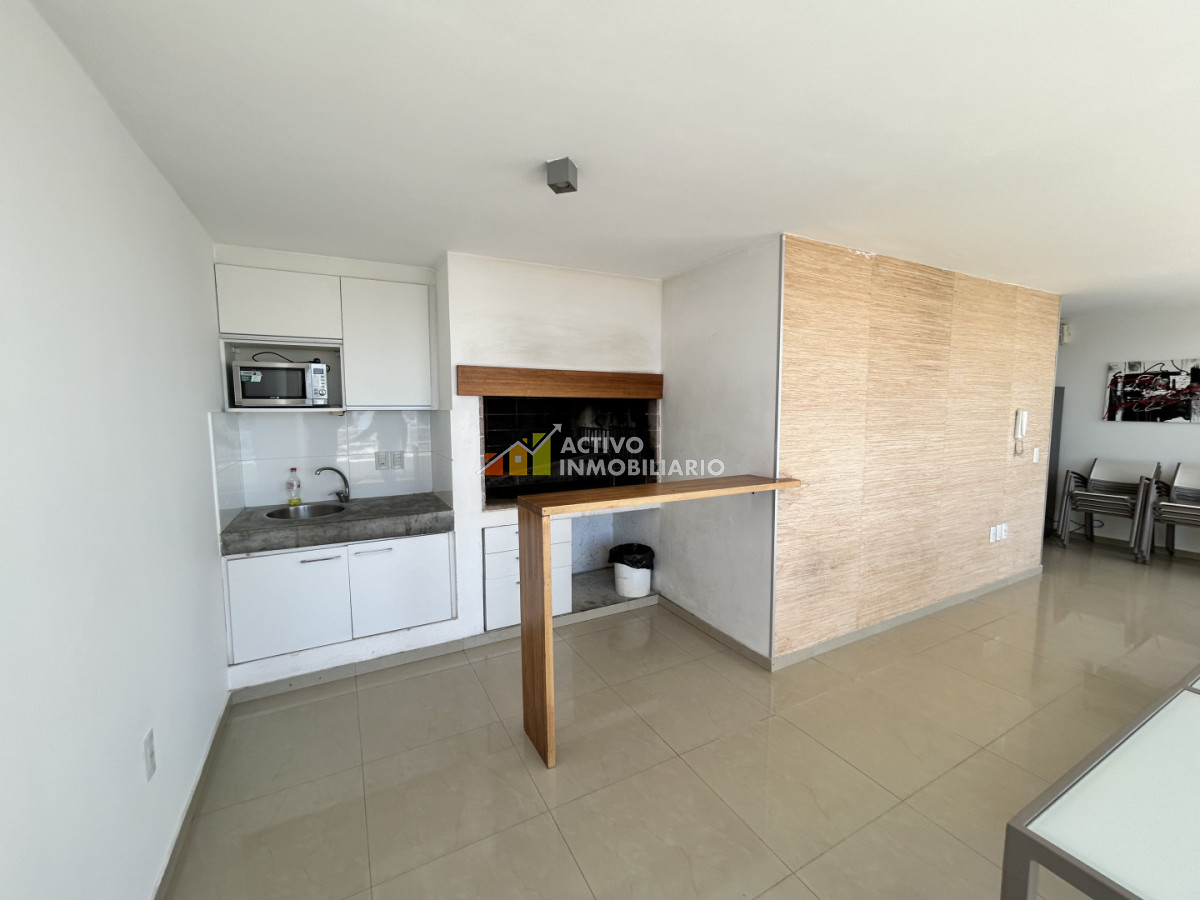 Apartamento ID.474 - Venta Apartamento 2 Dormitorios, Balcón y Garage - Punta Carretas 