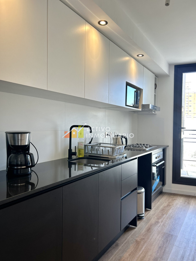 Apartamento ID.380 - Penthouse 2 dormitorios + terraza con parrillero - Cordón Sur