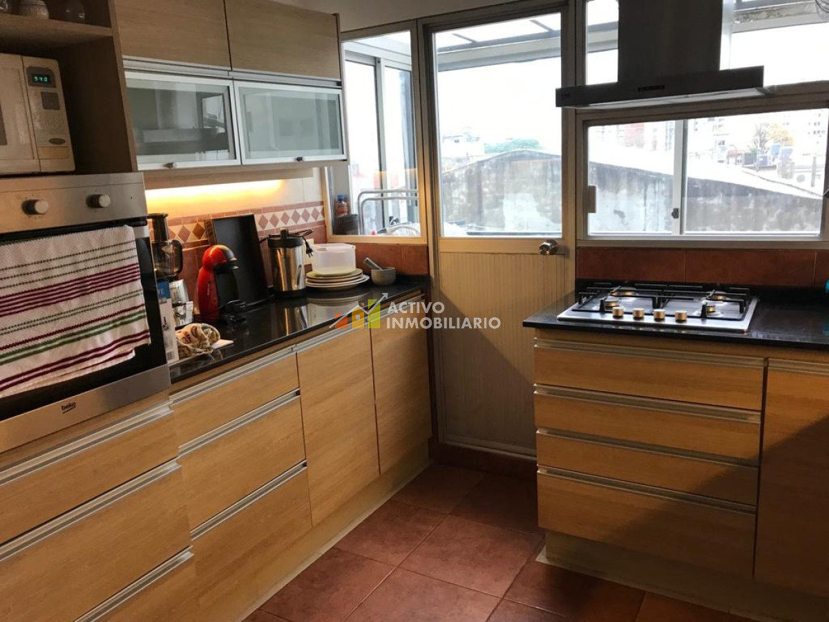 Apartamento ID.11 - Alquiler Amoblado !!!!!  4 D+2 B + Estufa leña +garage ( Contrato Anual )