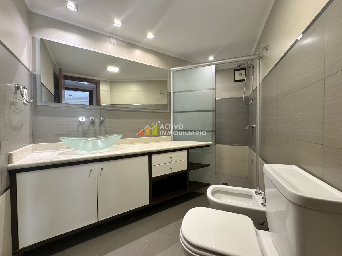 Apartamento ID.260 - Alquiler apartamento 3 dormitorios + garaje - Rambla Punta Carretas
