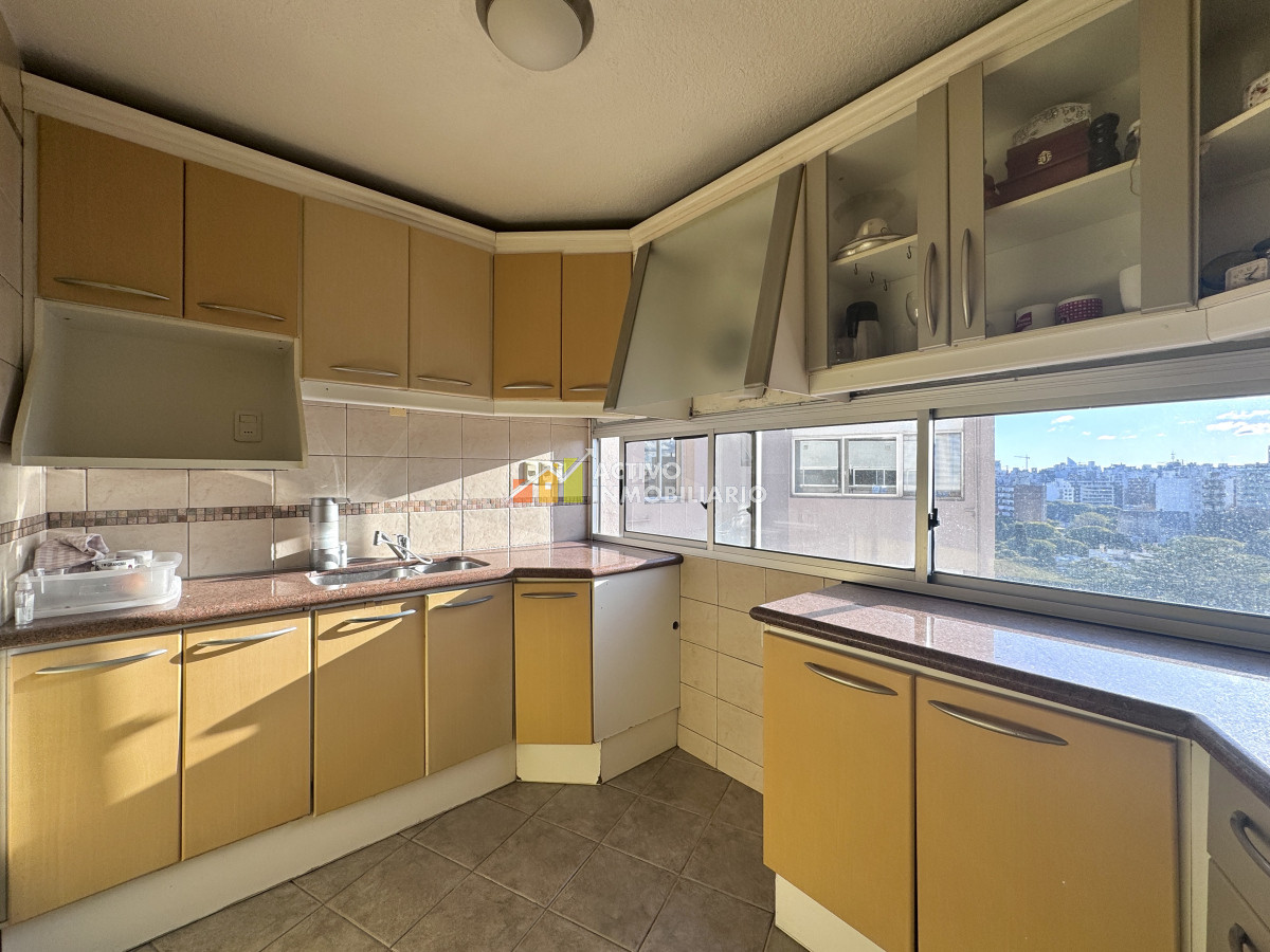 Apartamento ID.424 - Alquiler apartamento 3 dormitorios + garaje Doble- Pocitos