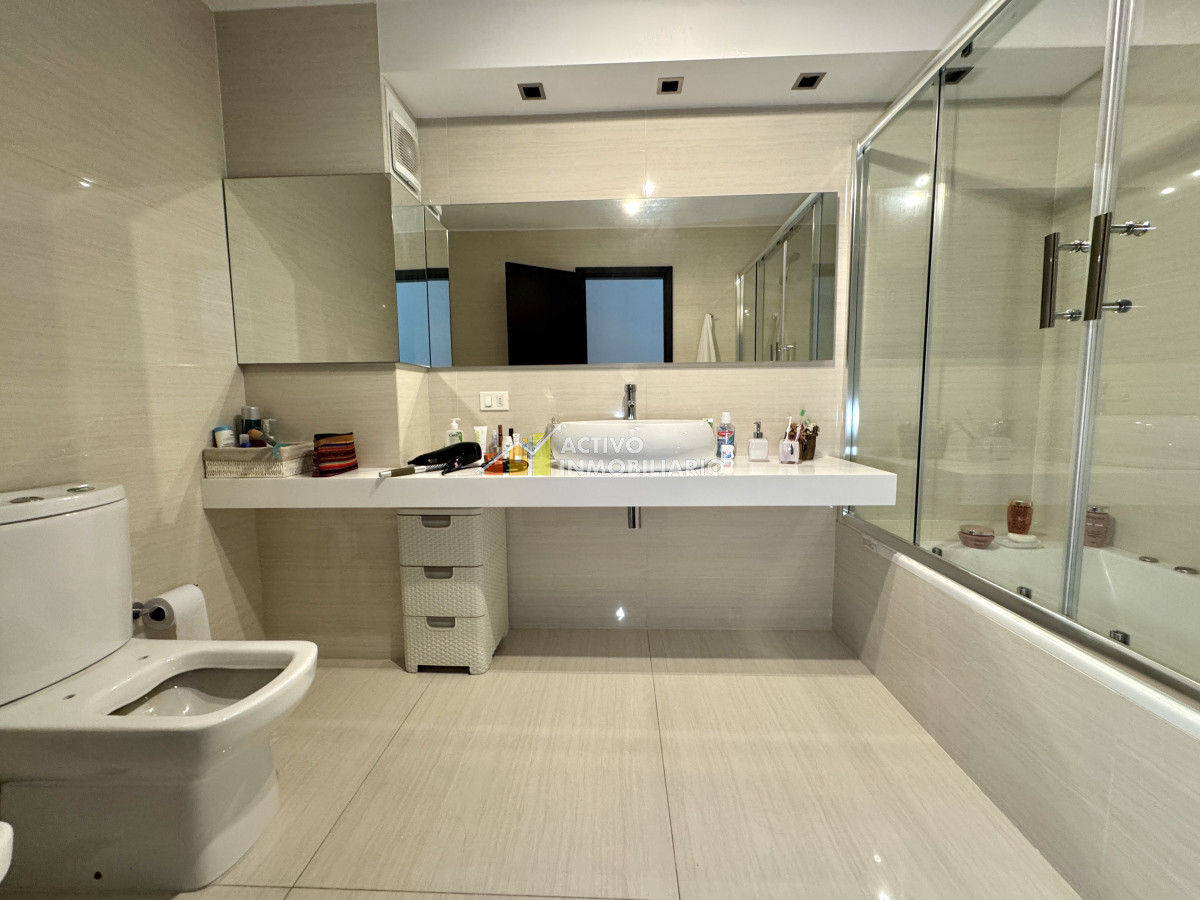 Apartamento ID.307 - Venta apartamento 3 dormitorios mas servicio mas garaje 