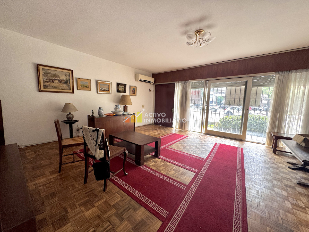 Apartamento ID.366 - Venta apartamento 3 dormitorios + patio + garaje - Pocitos