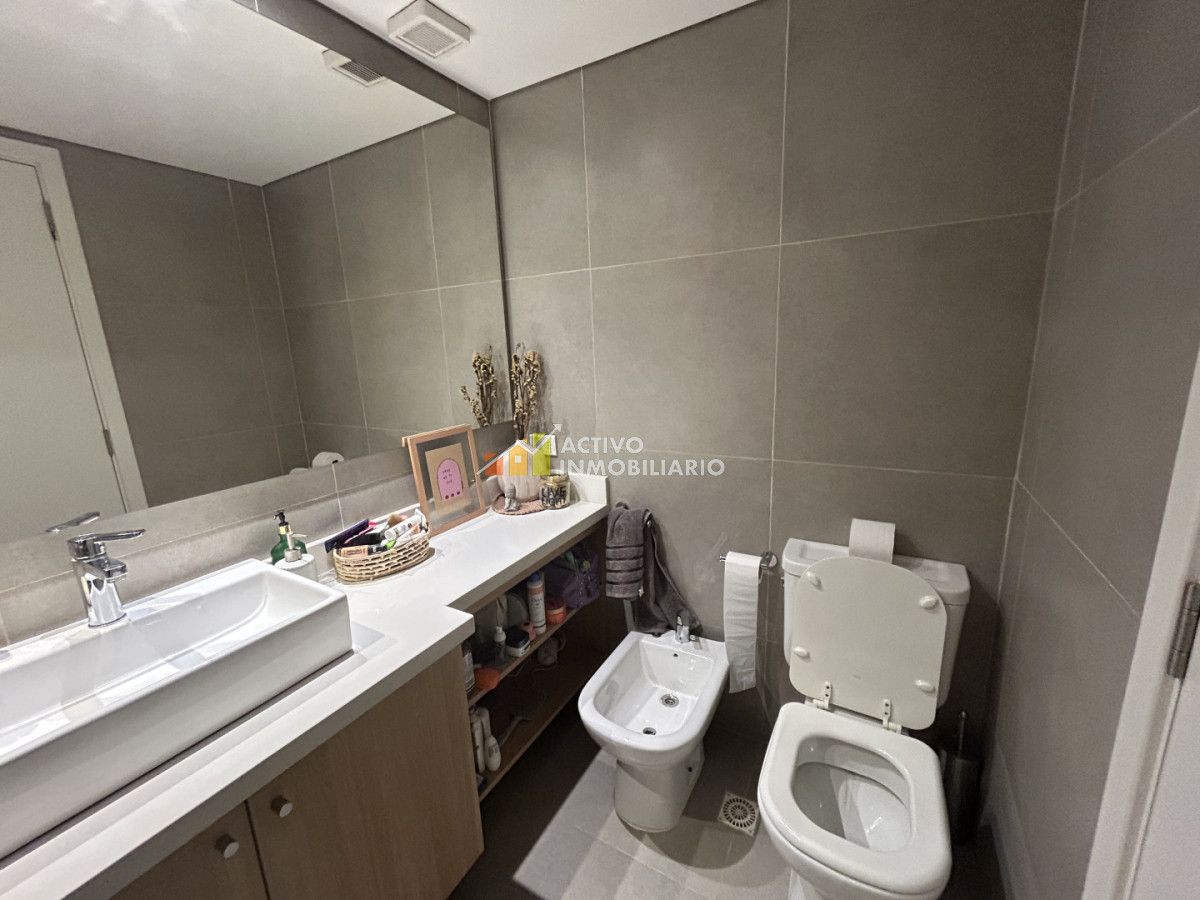 Apartamento ID.529 - Venta apartamento de 2 dormitorios 2 baños y cochera