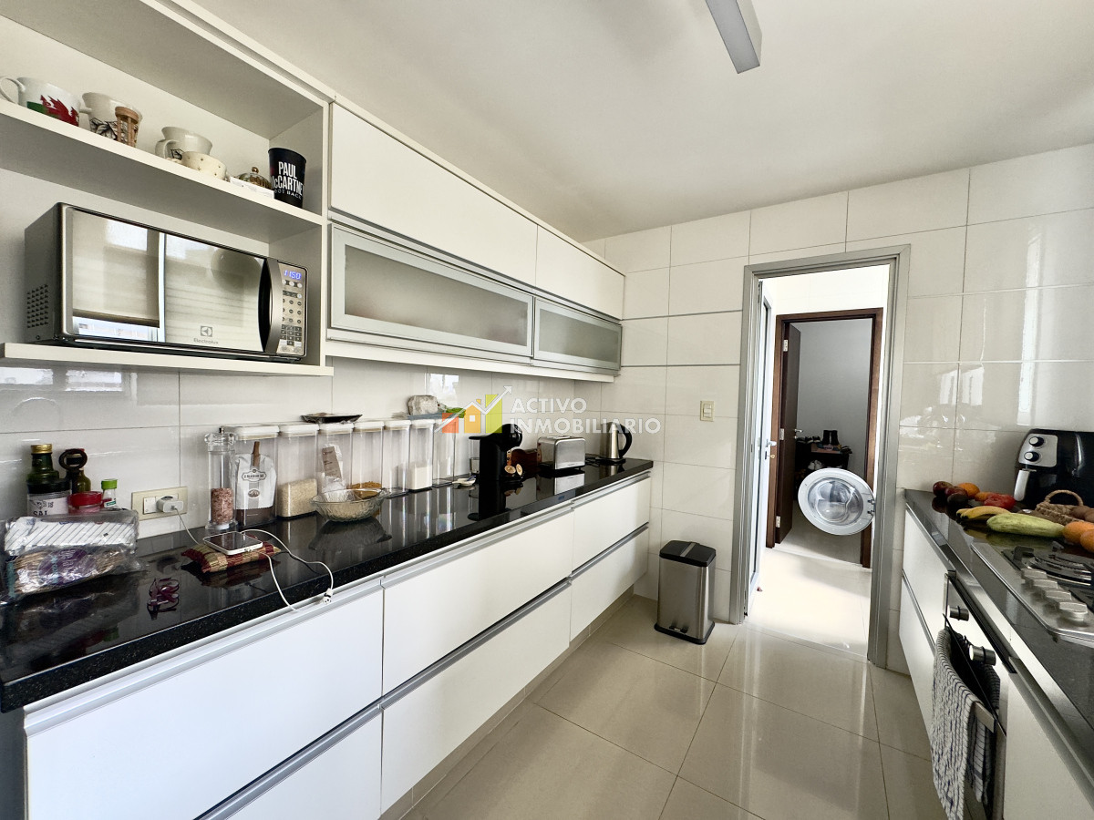 Apartamento ID.307 - Venta apartamento 3 dormitorios mas servicio mas garaje 
