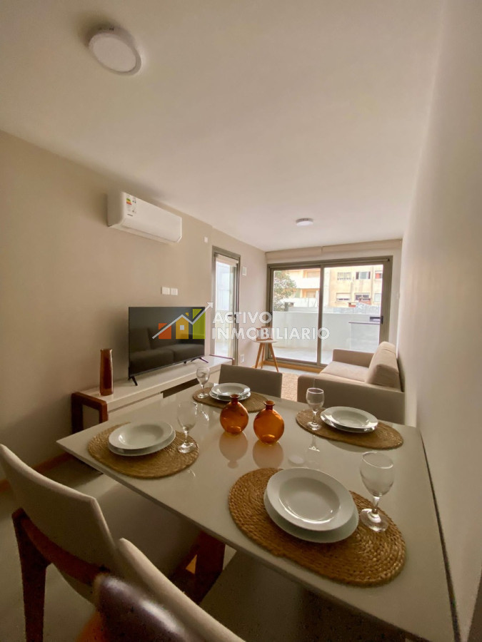 Apartamento ID.21 - Alquiler Anual A Estrenar Amoblado !! 1 Dormitorio+ Patio+garage