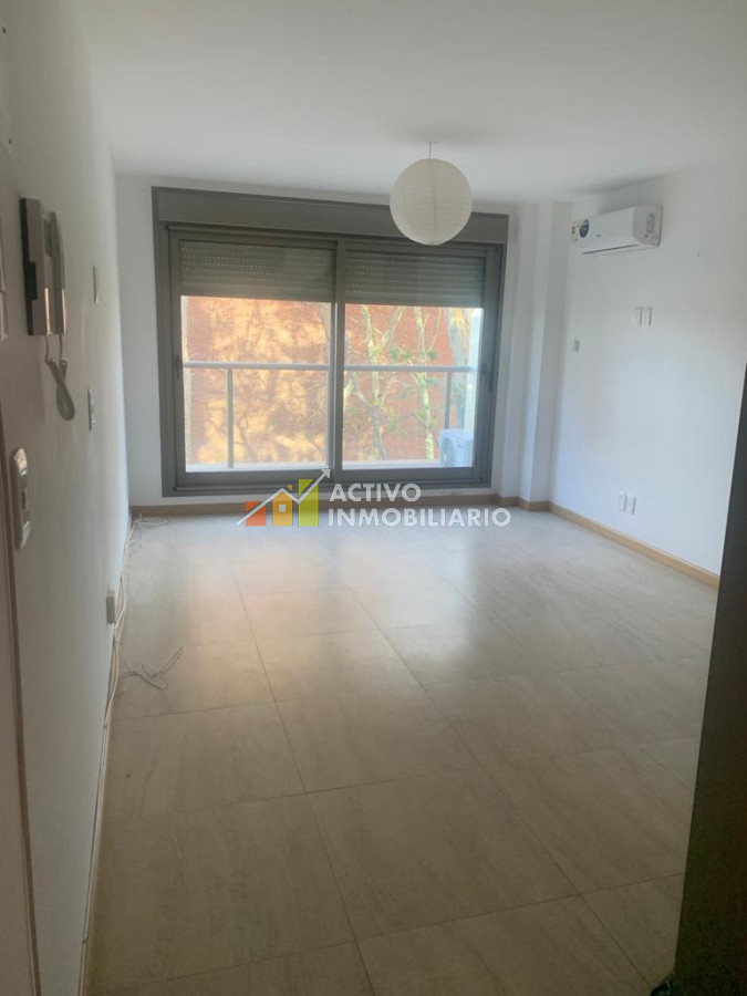 Apartamento ID.22 - Alquiler Anual Excelente Monoambiente Con Balcon !