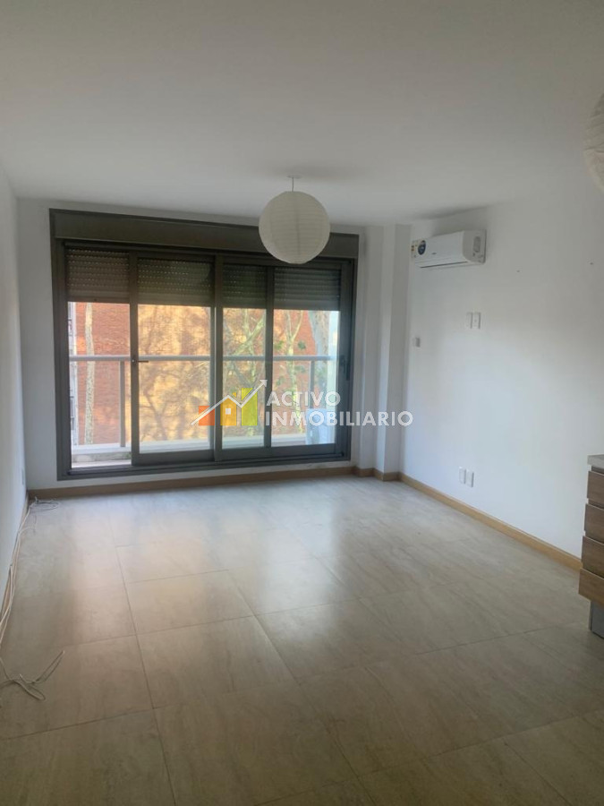 Apartamento ID.22 - Alquiler Anual Excelente Monoambiente Con Balcon !