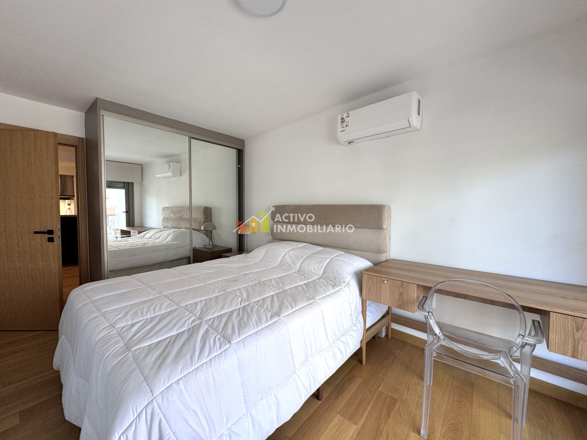 Apartamento ID.387 - Alquiler amoblado 1 dormitorio con balcón y garaje 