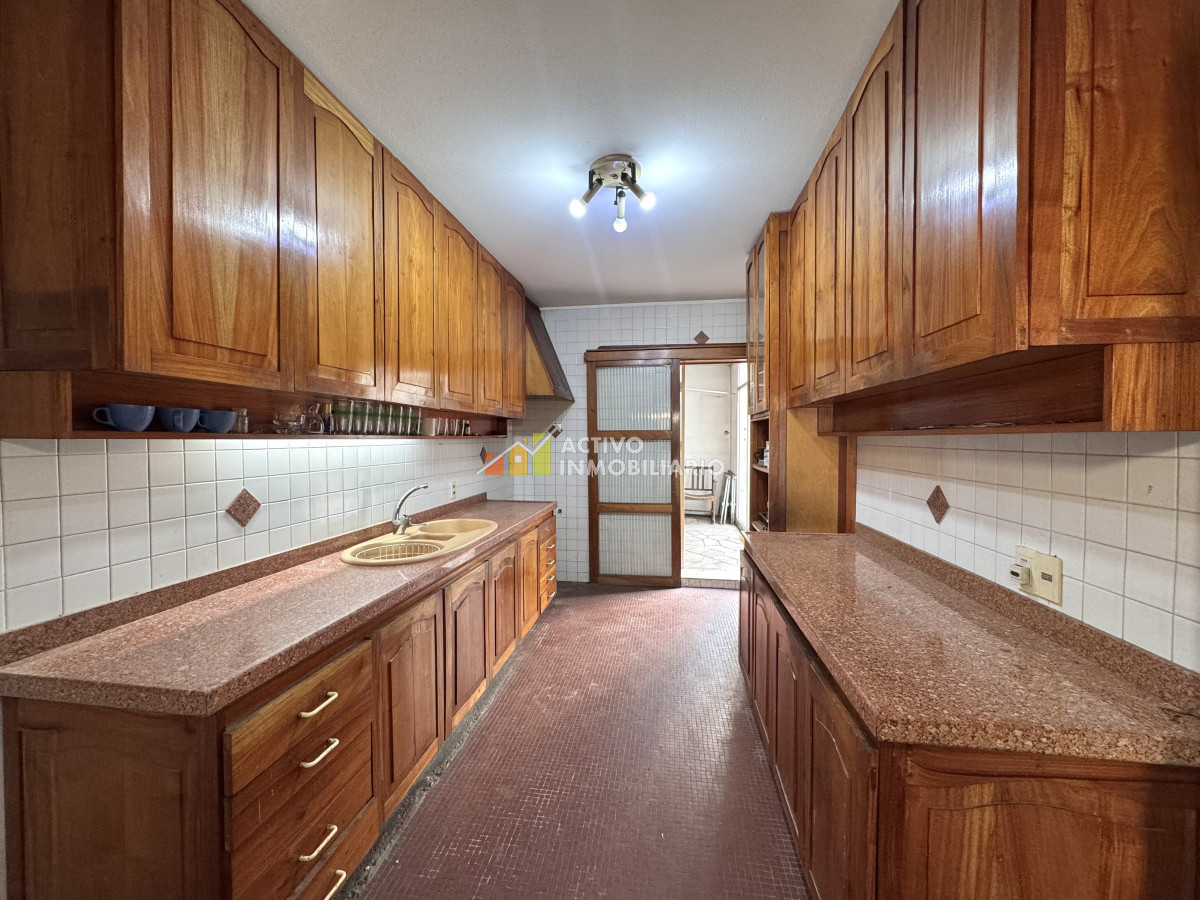 Apartamento ID.366 - Venta apartamento 3 dormitorios + patio + garaje - Pocitos