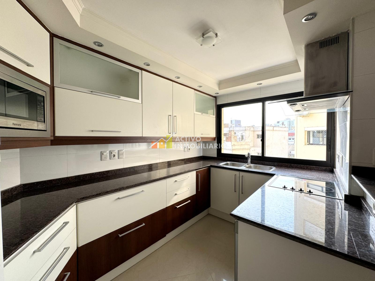 Apartamento ID.260 - Alquiler apartamento 3 dormitorios + garaje - Rambla Punta Carretas