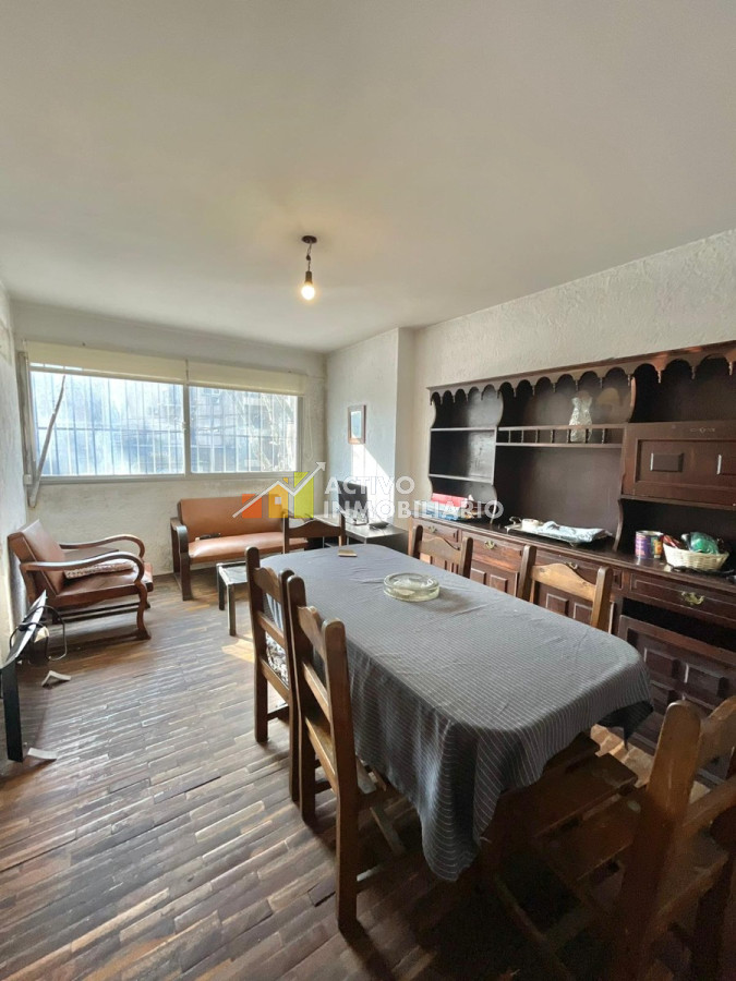 Apartamento ID.29 - Venta oprtunidad  Apartamento para actualizar ! 3 Dormitorios + Estudio - Villa Dolores 