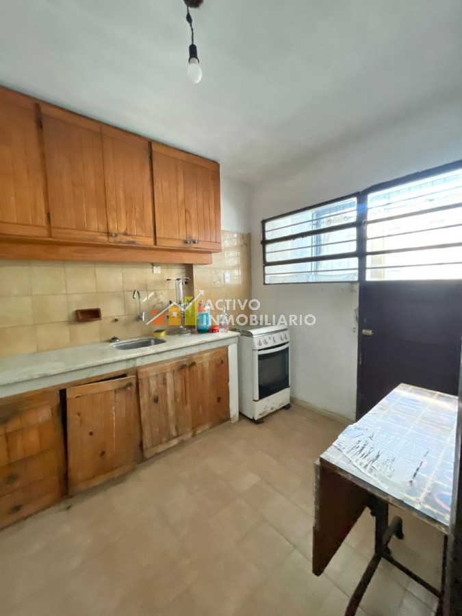 Apartamento ID.29 - Venta oprtunidad  Apartamento para actualizar ! 3 Dormitorios + Estudio - Villa Dolores 