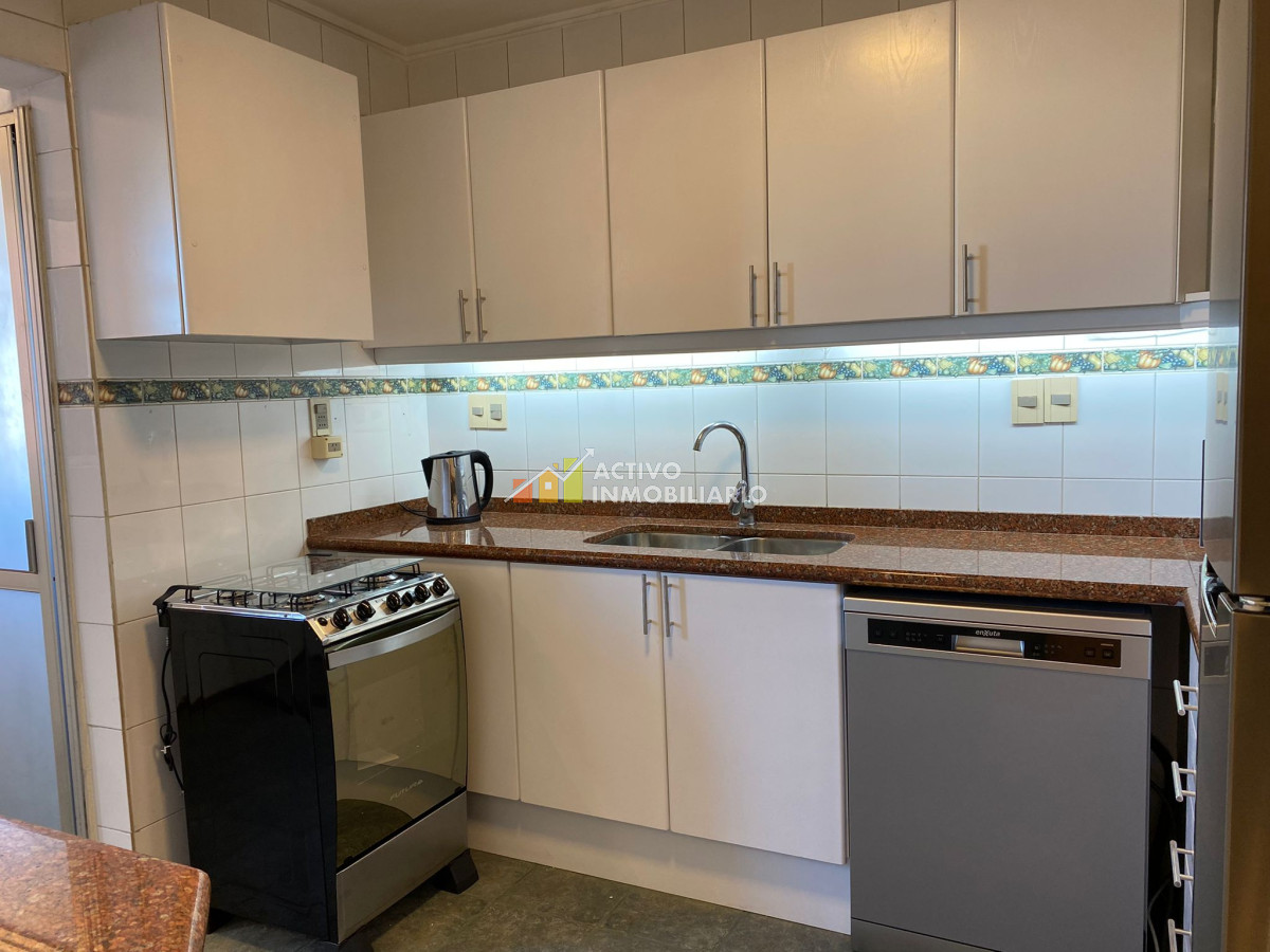 Apartamento ID.75 - Alquiler Exclente planta con vista al Golf ! Amueblado contrato anual