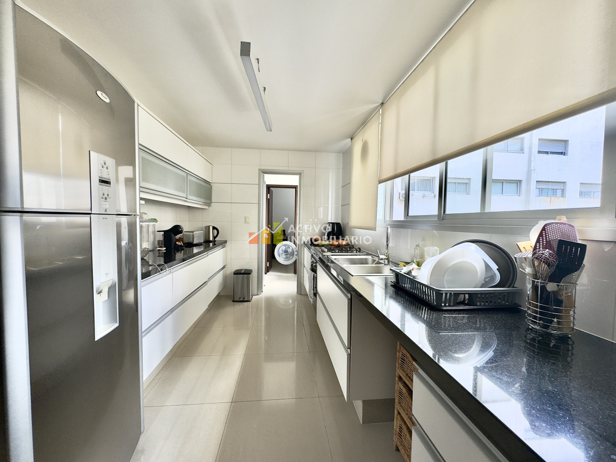 Apartamento ID.307 - Venta apartamento 3 dormitorios mas servicio mas garaje 