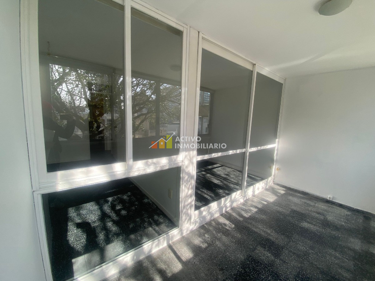 Apartamento ID.31 - Excelente Y Luminoso !! 2 Dormitorios+2 Baños +cochera