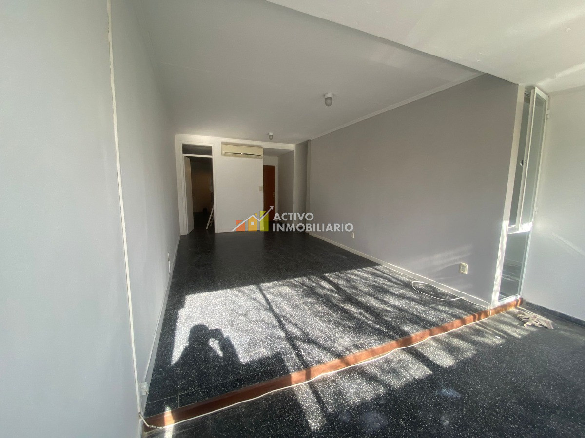 Apartamento ID.31 - Excelente Y Luminoso !! 2 Dormitorios+2 Baños +cochera