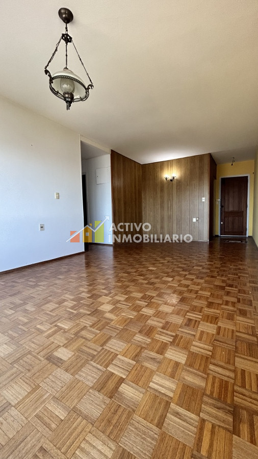 Apartamento ID.34 - Venta apartamento con renta 3 Dormitorios + Garaje - Rambla De Malvin
